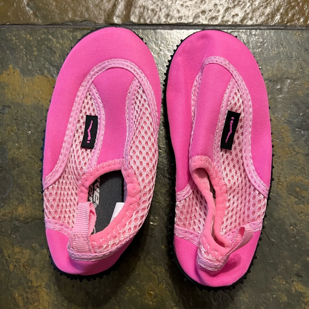 Girls Water Shoes, Size 8